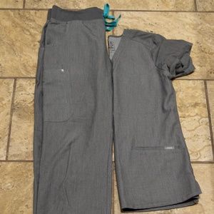 FIGS scrub set XS gray